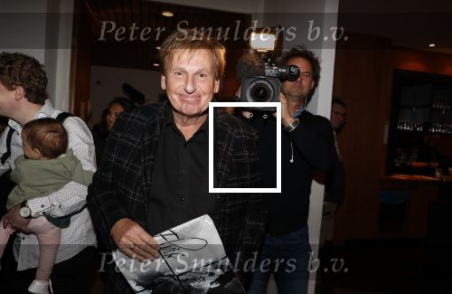 Zoetermeer 8 december 2019
Surpriseparty voor Hans Bouwens ( George Baker) vanwege zijn 75e verjaardag en 50 jaar artiest. 
Henny Huisman