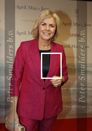 Amsterdam 16 december 2019
Premiere April may June in het deLamar theater met oa in de hoofdrollen Linda de Mol Elise Schaap en Tjitske Reidinga. Irene Moors kwam met een goede vriend