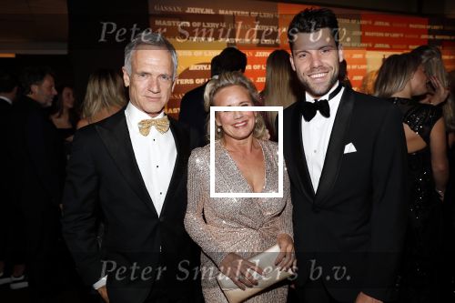 Amsterdam 12 december 2019
Luxury fair LXRY in de rai. Jaap Jongbloed kwam met zijn vriendin en zoon