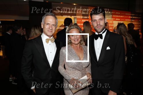 Amsterdam 12 december 2019
Luxury fair LXRY in de rai. Jaap Jongbloed kwam met zijn vriendin en zoon