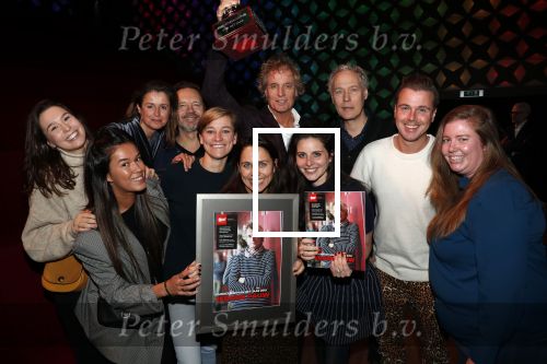 Hilversum 9 december 2019
Bekendmaking omroepman van nhet jaar 2019
DE winnaar van vorig jaar Beau v Erven Dorens reikt de prijs uit aan Jeroen Pauw die dit jaar gewonnen heeft.