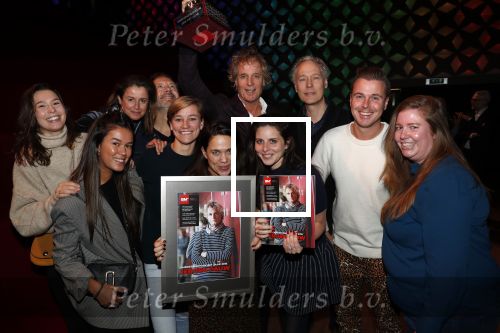 Hilversum 9 december 2019
Bekendmaking omroepman van nhet jaar 2019
DE winnaar van vorig jaar Beau v Erven Dorens reikt de prijs uit aan Jeroen Pauw die dit jaar gewonnen heeft.