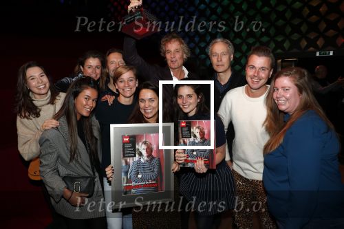 Hilversum 9 december 2019
Bekendmaking omroepman van nhet jaar 2019
DE winnaar van vorig jaar Beau v Erven Dorens reikt de prijs uit aan Jeroen Pauw die dit jaar gewonnen heeft.