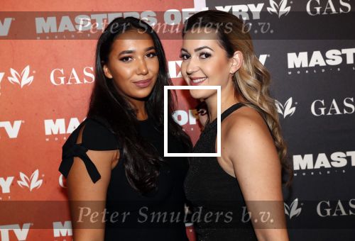 Amsterdam 12 december 2019
Luxury fair LXRY in de rai. Joelle Gullit met een vriendin