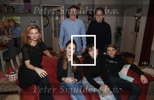Amsterdam 12 december 2019
Presentatie nieuwe cast GTST Tamara Brinkman, Johnny Kraaijkamp jr. met hond Dolly, Noa Zwan, Cas Jansen, Sophie Bouquet en Tommy van Lent Bertrie Wierenga en Ferri Somogyi