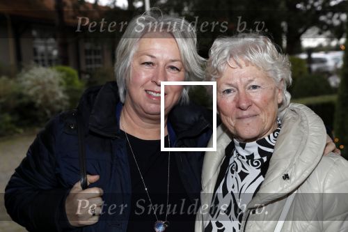 Zoetermeer 8 december 2019
Surpriseparty voor Hans Bouwens ( George Baker) vanwege zijn 75e verjaardag en 50 jaar artiest. Joke en Christa Alberts