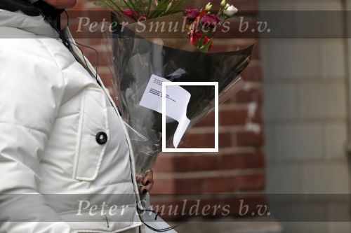 Amsterdam 15 december 2019
Bloemen bezorger bij Kasja Olongren