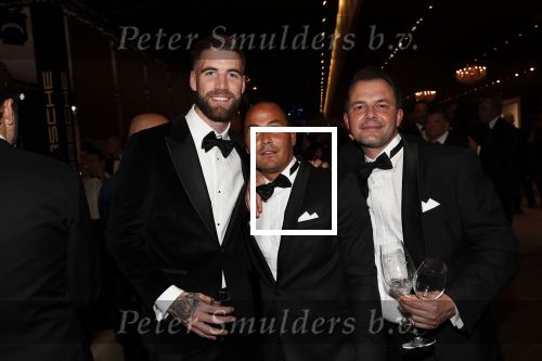 Amsterdam 12 december 2019
Luxury fair LXRY in de rai. Lars Veldwijk met vrienden
