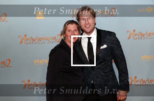 Amsterdam 9 december 2019
Premiere huisvrouwen bestaan niet deel II in tuschinski. Leo Alkemade met zijn vrouw