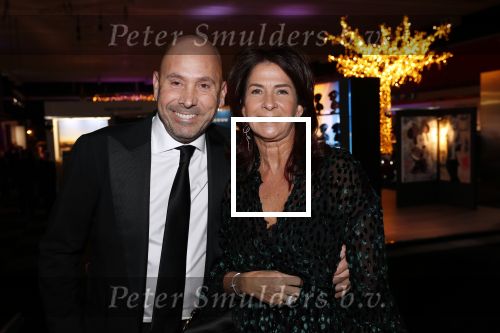 Amsterdam 12 december 2019
Luxury fair LXRY in de rai. Lesley en Tanja Bamberger