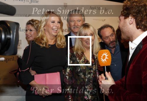 Amsterdam 16 december 2019
Premiere April may June in het deLamar theater met oa in de hoofdrollen Linda de Mol Elise Schaap en Tjitske Reidinga.