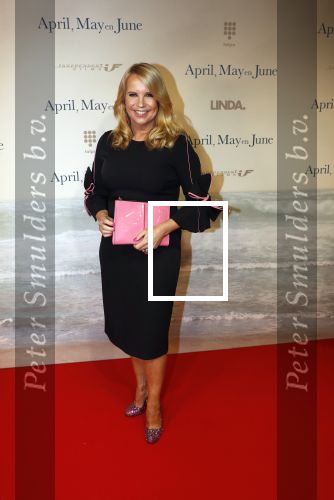 Amsterdam 16 december 2019
Premiere April may June in het deLamar theater met oa in de hoofdrollen Linda de Mol Elise Schaap en Tjitske Reidinga.