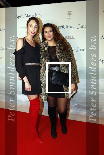 Amsterdam 16 december 2019
Premiere April may June in het deLamar theater met oa in de hoofdrollen Linda de Mol Elise Schaap en Tjitske Reidinga. Loiza lamers kwam met een vriendin