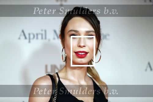 Amsterdam 16 december 2019
Premiere April may June in het deLamar theater met oa in de hoofdrollen Linda de Mol Elise Schaap en Tjitske Reidinga. Loiza lamers kwam met een vriendin
