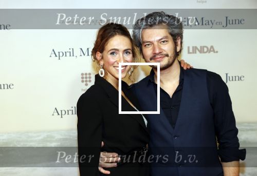 Amsterdam 16 december 2019
Premiere April may June in het deLamar theater met oa in de hoofdrollen Linda de Mol Elise Schaap en Tjitske Reidinga. maarten Heijmans met een vriendin