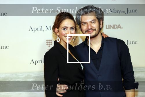 Amsterdam 16 december 2019
Premiere April may June in het deLamar theater met oa in de hoofdrollen Linda de Mol Elise Schaap en Tjitske Reidinga. maarten Heijmans met een vriendin