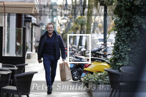 Amsterdam 9 december 2019
Marco Borsato heeft cadeau voor zijn vrouw Leontine gekocht.