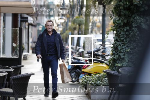 Amsterdam 9 december 2019
Marco Borsato heeft cadeau voor zijn vrouw Leontine gekocht.