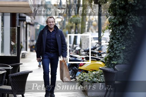 Amsterdam 9 december 2019
Marco Borsato heeft cadeau voor zijn vrouw Leontine gekocht.