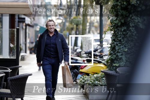 Amsterdam 9 december 2019
Marco Borsato heeft cadeau voor zijn vrouw Leontine gekocht.