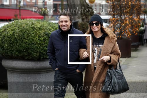 Amsterdam 14 december 2019
Marco Borsato en Leontine Borsato in amsterdam zuid.