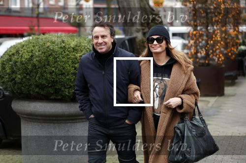 Amsterdam 14 december 2019
Marco Borsato en Leontine Borsato in amsterdam zuid.
