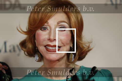 Amsterdam 16 december 2019
Premiere April may June in het deLamar theater met oa in de hoofdrollen Linda de Mol Elise Schaap en Tjitske Reidinga. Marijke Helwegen kwam met een kennis