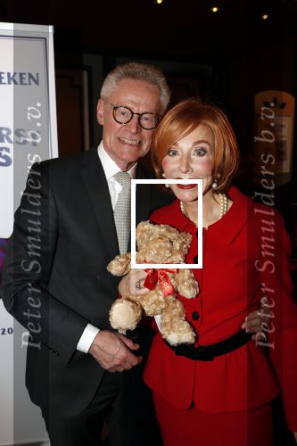 Amsterdam 19 december 2019
Premiere kerstcircus in Carre. Marijke Helwegen kwam met haar man