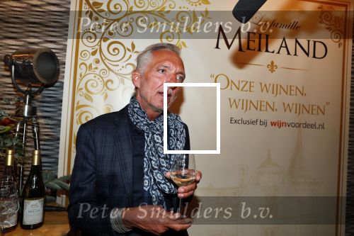 Noordwijk 13 decemnber 2019
Martien Meiland, moeder Erica, dochter Maxime, kleindochter Claire en dochter Montana tijdens de presentatie van de nieuwe wijncollectie van de familie Meiland. De bekende tv-familie brengt drie wijnen uit, onder de naam La Famille Meiland