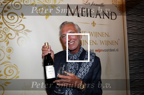 Noordwijk 13 decemnber 2019
Martien Meiland, moeder Erica, dochter Maxime, kleindochter Claire en dochter Montana tijdens de presentatie van de nieuwe wijncollectie van de familie Meiland. De bekende tv-familie brengt drie wijnen uit, onder de naam La Famille Meiland