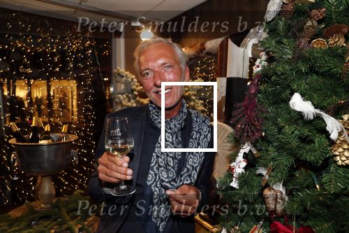 Noordwijk 13 decemnber 2019
Martien Meiland, moeder Erica, dochter Maxime, kleindochter Claire en dochter Montana tijdens de presentatie van de nieuwe wijncollectie van de familie Meiland. De bekende tv-familie brengt drie wijnen uit, onder de naam La Famille Meiland