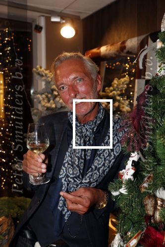 Noordwijk 13 decemnber 2019
Martien Meiland, moeder Erica, dochter Maxime, kleindochter Claire en dochter Montana tijdens de presentatie van de nieuwe wijncollectie van de familie Meiland. De bekende tv-familie brengt drie wijnen uit, onder de naam La Famille Meiland