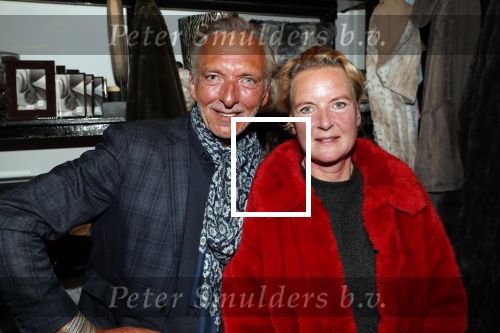 Noordwijk 13 decemnber 2019
Martien Meiland, moeder Erica, dochter Maxime, kleindochter Claire en dochter Montana tijdens de presentatie van de nieuwe wijncollectie van de familie Meiland. De bekende tv-familie brengt drie wijnen uit, onder de naam La Famille Meiland