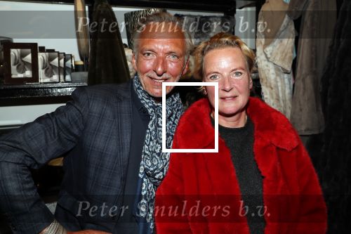 Noordwijk 13 decemnber 2019
Martien Meiland, moeder Erica, dochter Maxime, kleindochter Claire en dochter Montana tijdens de presentatie van de nieuwe wijncollectie van de familie Meiland. De bekende tv-familie brengt drie wijnen uit, onder de naam La Famille Meiland