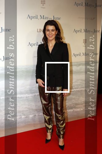 Amsterdam 16 december 2019
Premiere April may June in het deLamar theater met oa in de hoofdrollen Linda de Mol Elise Schaap en Tjitske Reidinga. Merel Westrik kwam met haar zus en een vriendin