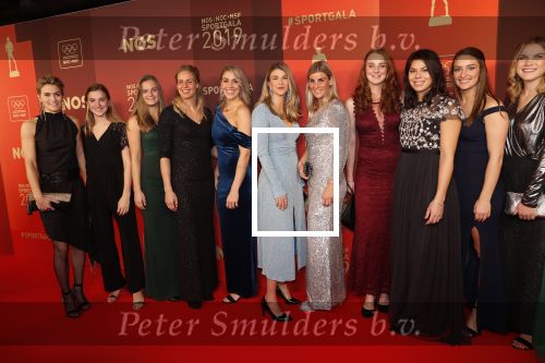 Amsterdam 18 december 2019
Sportman/ sportvrouw van het jaar gala in AFAS live ( Sportgala)
Nederlands dames handbalteam werd gekozen tot sportploeg van het jaar
