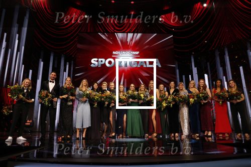 Amsterdam 18 december 2019
Sportman/ sportvrouw van het jaar gala in AFAS live ( Sportgala)
Nederlands dames handbalteam werd gekozen tot sportploeg van het jaar