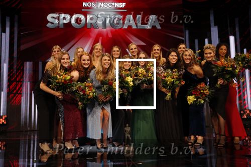 Amsterdam 18 december 2019
Sportman/ sportvrouw van het jaar gala in AFAS live ( Sportgala)
Nederlands dames handbalteam werd gekozen tot sportploeg van het jaar