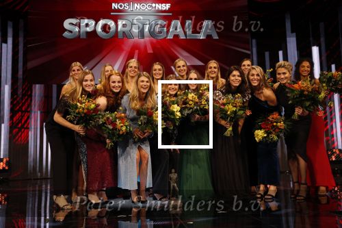 Amsterdam 18 december 2019
Sportman/ sportvrouw van het jaar gala in AFAS live ( Sportgala)
Nederlands dames handbalteam werd gekozen tot sportploeg van het jaar