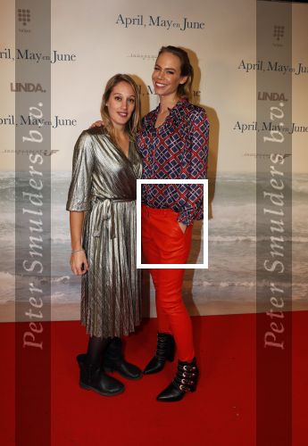 Amsterdam 16 december 2019
Premiere April may June in het deLamar theater met oa in de hoofdrollen Linda de Mol Elise Schaap en Tjitske Reidinga. Nicolette Kluijver