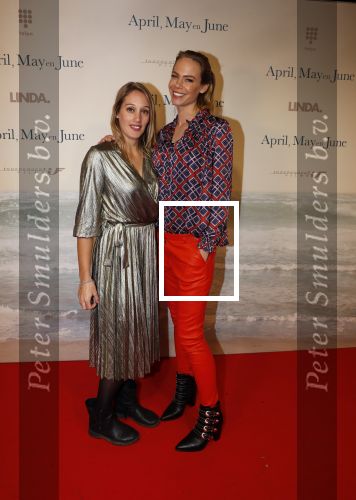 Amsterdam 16 december 2019
Premiere April may June in het deLamar theater met oa in de hoofdrollen Linda de Mol Elise Schaap en Tjitske Reidinga. Nicolette Kluijver