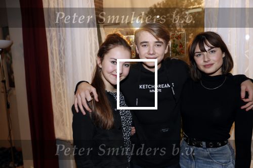 Amsterdam 12 december 2019
Presentatie nieuwe cast GTST Tamara Brinkman, Johnny Kraaijkamp jr. met hond Dolly, Noa Zwan, Cas Jansen, Sophie Bouquet en Tommy van Lent Bertrie Wierenga en Ferri Somogyi