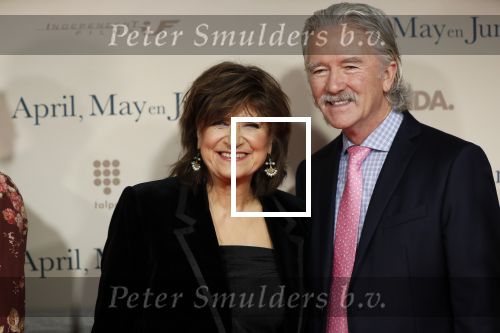 Amsterdam 16 december 2019
Premiere April may June in het deLamar theater met oa in de hoofdrollen Linda de Mol Elise Schaap en Tjitske Reidinga. Olga Zuiderhoek