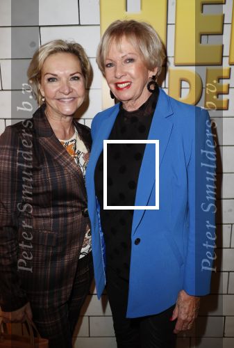 Amsterdam 9 december 2019
Premiere Jon v Eerd in de Meervaart.
Ria Valk kwam samen met Mariska v Kolck