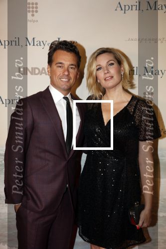Amsterdam 16 december 2019
Premiere April may June in het deLamar theater met oa in de hoofdrollen Linda de Mol Elise Schaap en Tjitske Reidinga. Rik v d Westelaken kwam met Marlijn Weerdenburg
