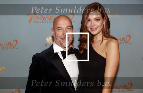 Amsterdam 9 december 2019
Premiere huisvrouwen bestaan niet deel II in tuschinski.
Rob Kamphues met zijn nieuwe vriendin Anne Arendshorst