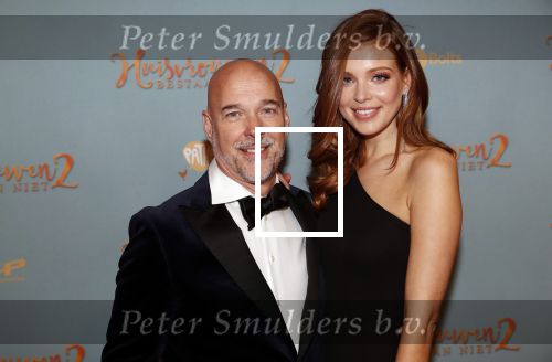 Amsterdam 9 december 2019
Premiere huisvrouwen bestaan niet deel II in tuschinski.
Rob Kamphues met zijn nieuwe vriendin Anne Arendshorst