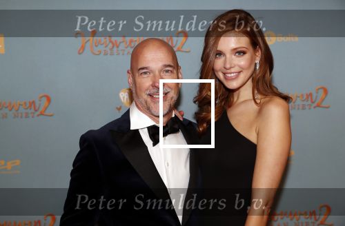 Amsterdam 9 december 2019
Premiere huisvrouwen bestaan niet deel II in tuschinski.
Rob Kamphues met zijn nieuwe vriendin Anne Arendshorst