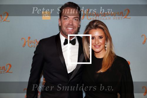 Amsterdam 9 december 2019
Premiere huisvrouwen bestaan niet deel II in tuschinski.
Robert Doornbos met zijn vriendin Chantal Bles