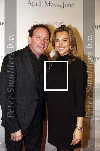 Amsterdam 16 december 2019
Premiere April may June in het deLamar theater met oa in de hoofdrollen Linda de Mol Elise Schaap en Tjitske Reidinga. Robert Leroy met zijn vriendin Jamie